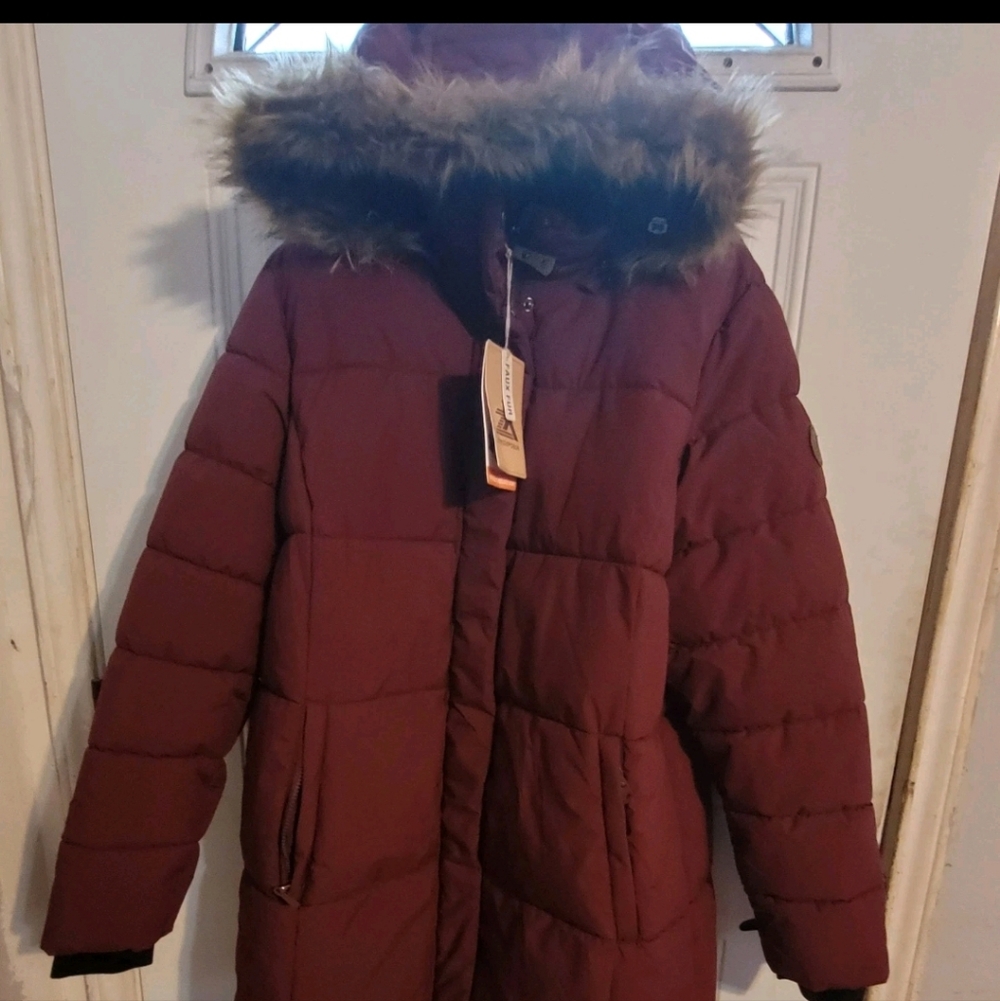 Weatherproof Maroon Puffer Jacket with Faux Fur Hood